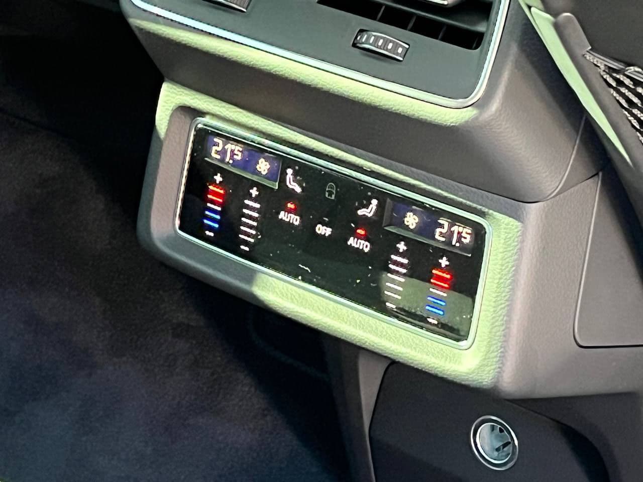 2023 Audi E-tron — Miniatură 12