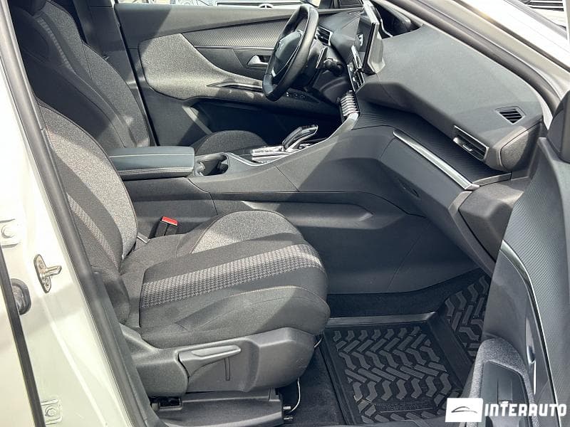 2021 Peugeot 3008 — Miniatură 14