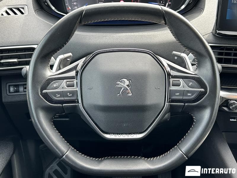 2021 Peugeot 3008 — Miniatură 9