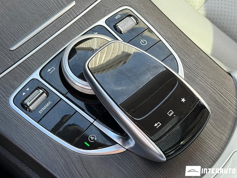 2016 Mercedes C 300 — Miniatură 10