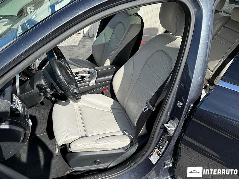 2016 Mercedes C 300 — Miniatură 6