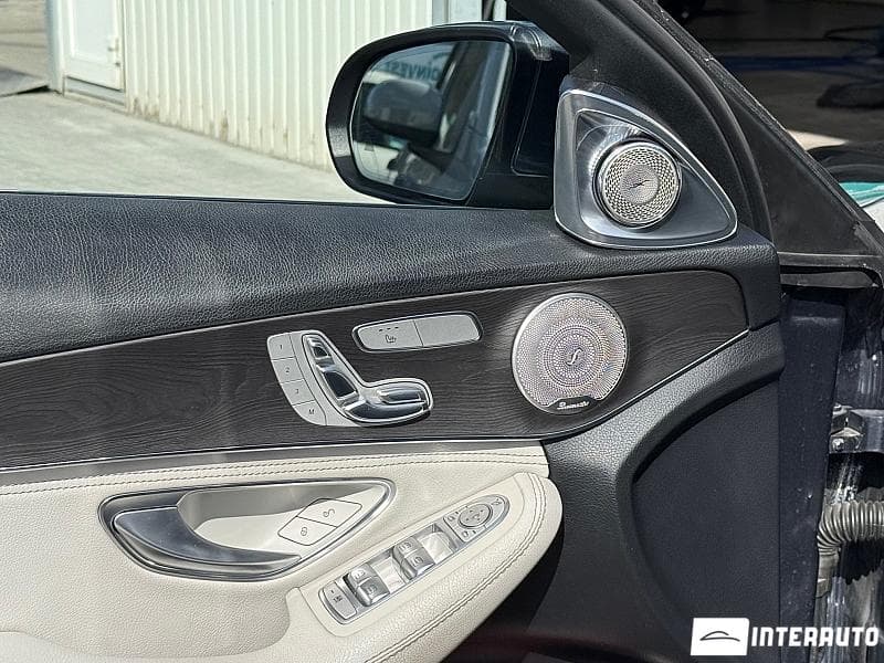 2016 Mercedes C 300 — Miniatură 18