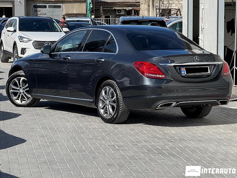 2016 Mercedes C 300 — Miniatură 2