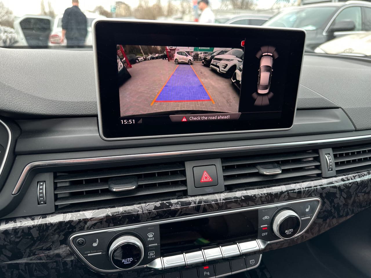2016 Audi A4 — Miniatură 14