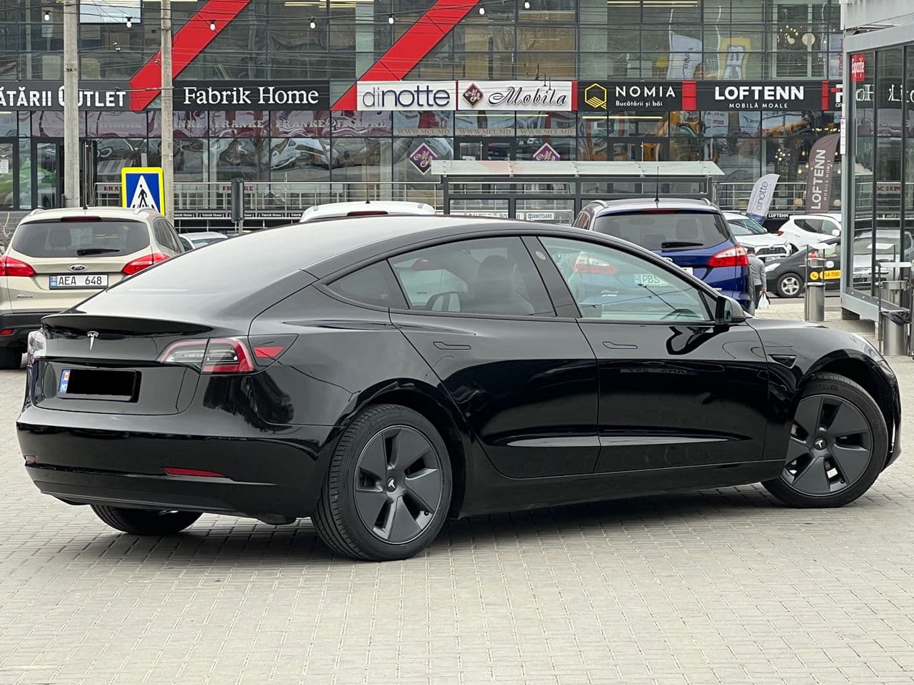 2021 Tesla Model 3 — Miniatură 3