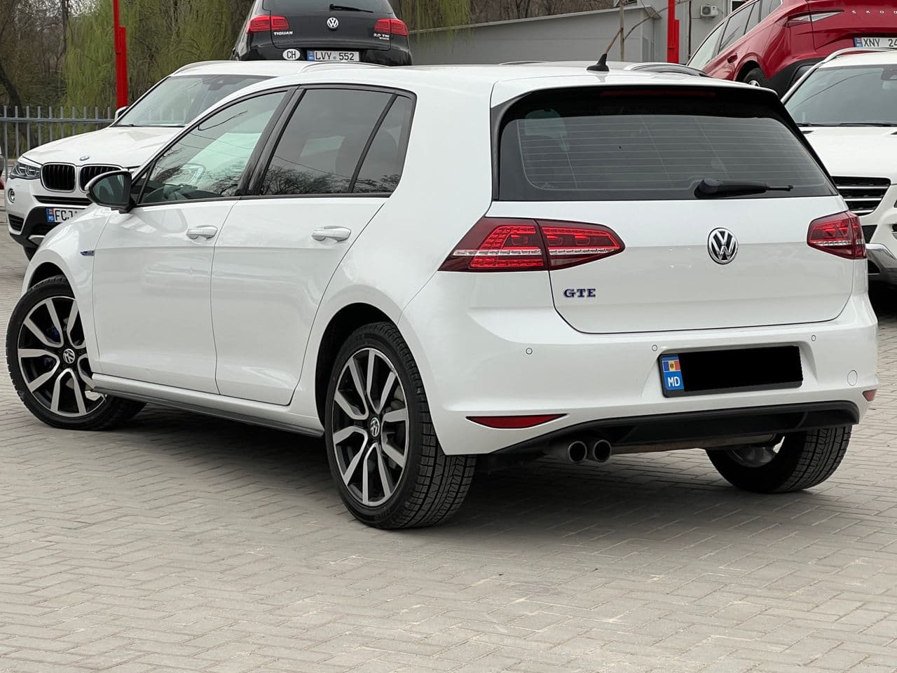 2015 Volkswagen Golf GTE — Miniatură 2