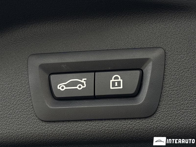 BMW X5 4.0i 2019 — Миниатюра 27