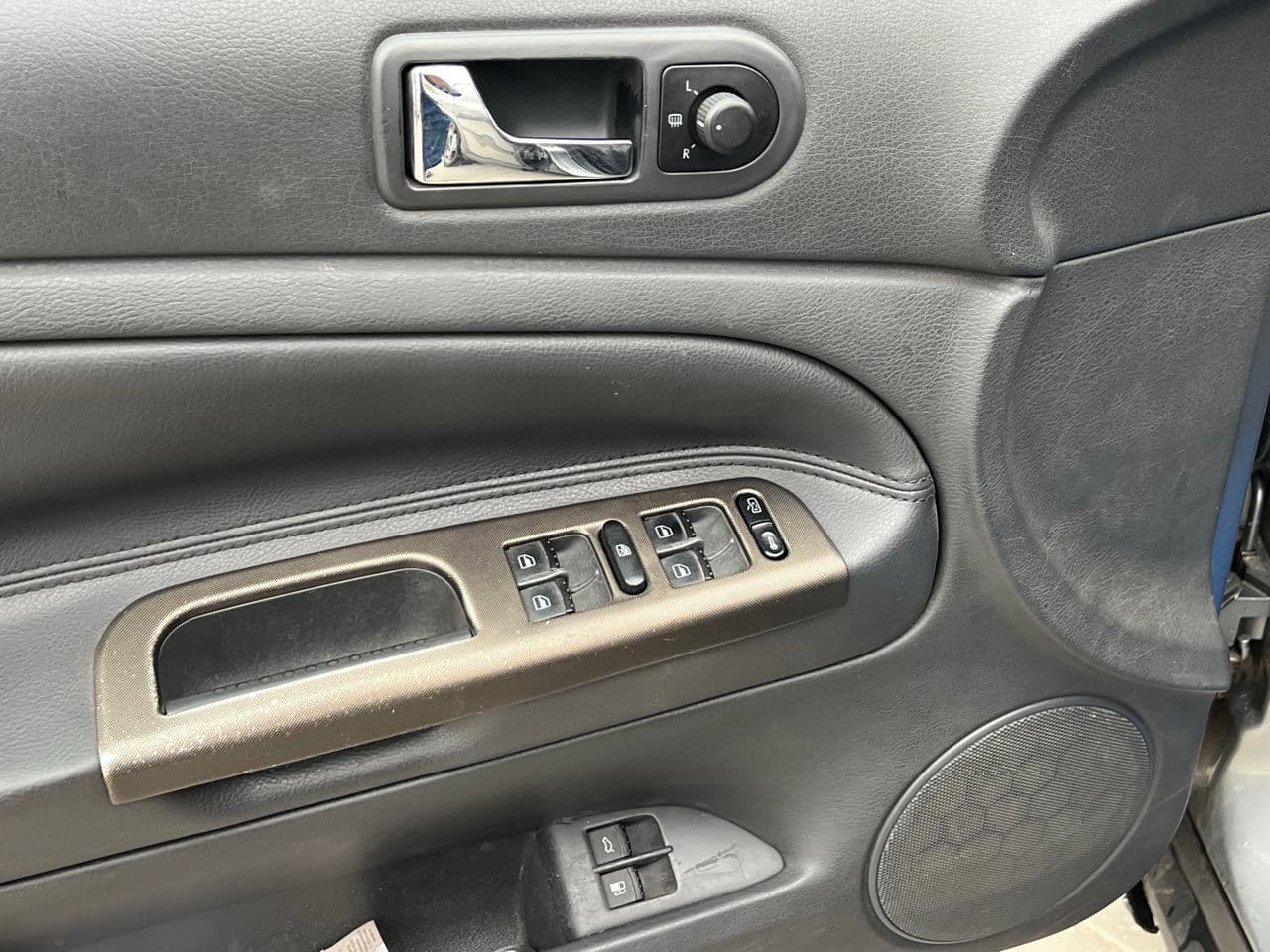 2004 Volkswagen Passat — Miniatură 6