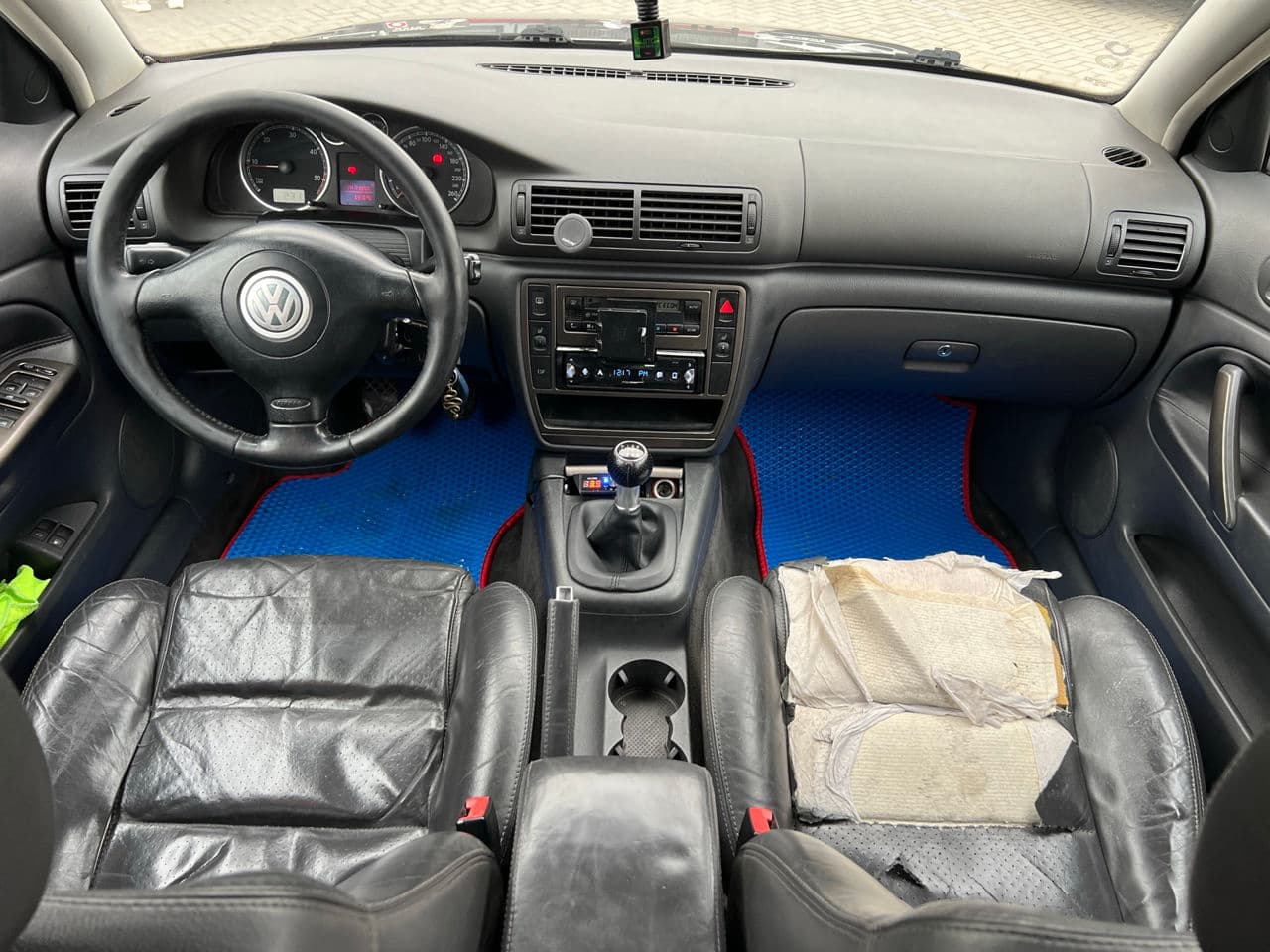 2004 Volkswagen Passat — Miniatură 7