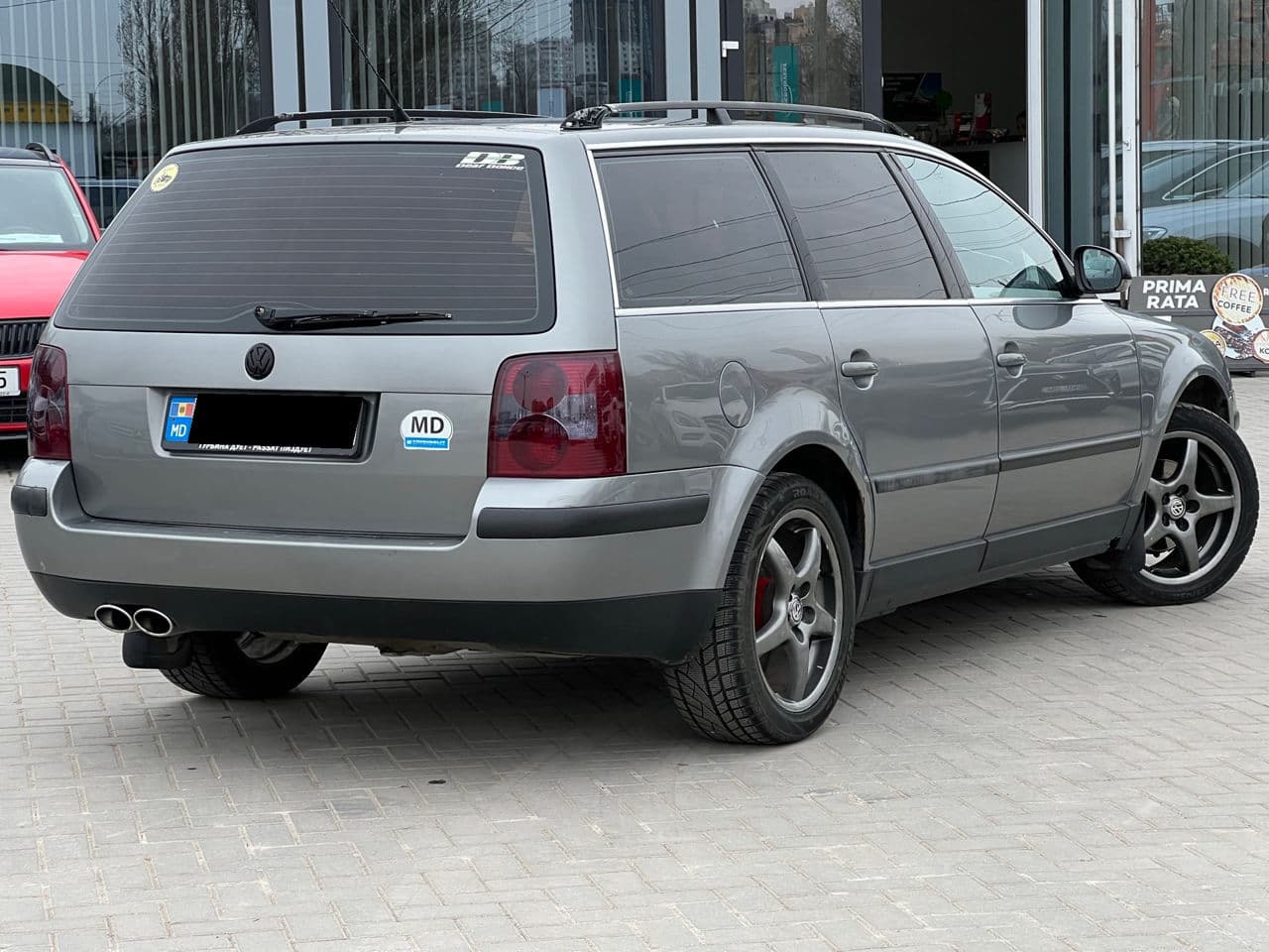 2004 Volkswagen Passat — Miniatură 2