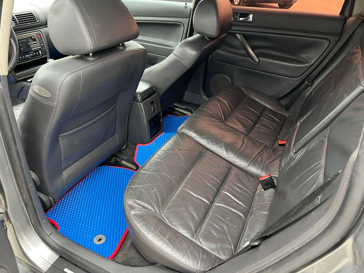 2004 Volkswagen Passat — Miniatură 12