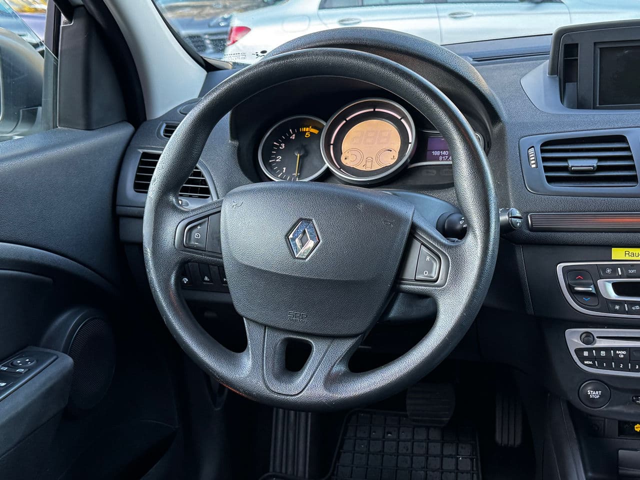 Renault Megane 2010 — Миниатюра 11
