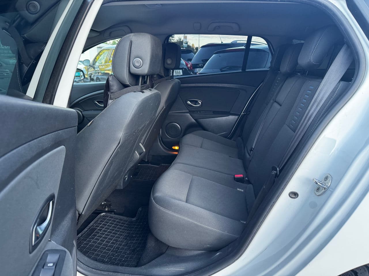 Renault Megane 2010 — Миниатюра 7