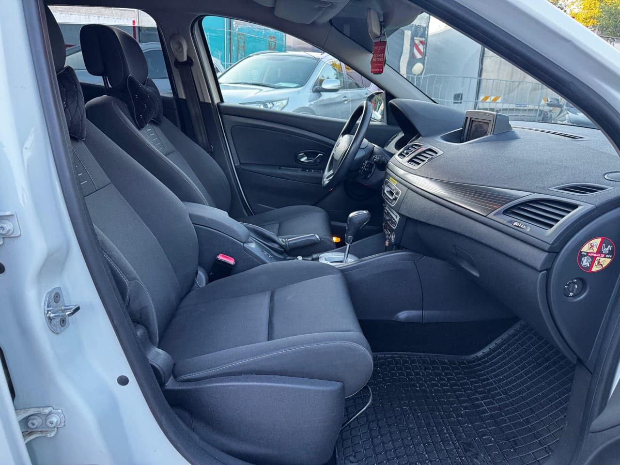 Renault Megane 2010 — Миниатюра 6