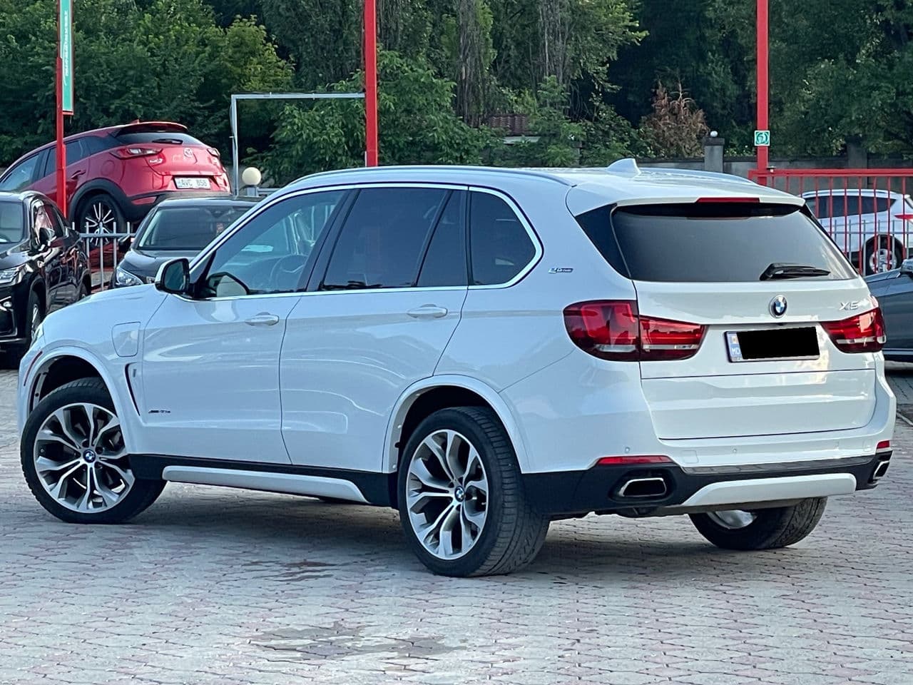 2018 BMW X5 4.0e — Miniatură 2