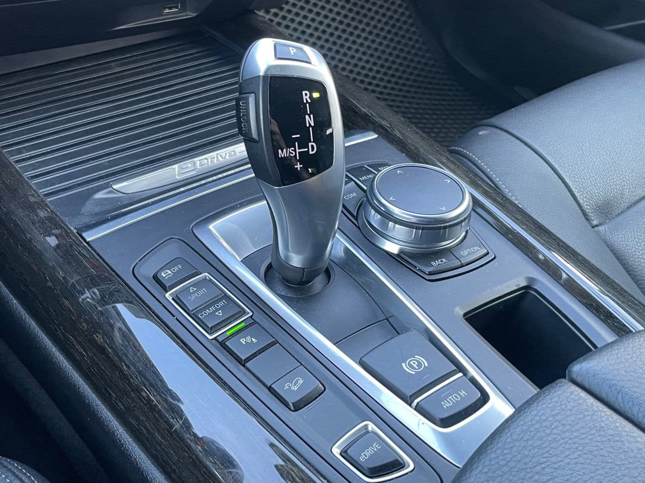 2018 BMW X5 4.0e — Miniatură 15