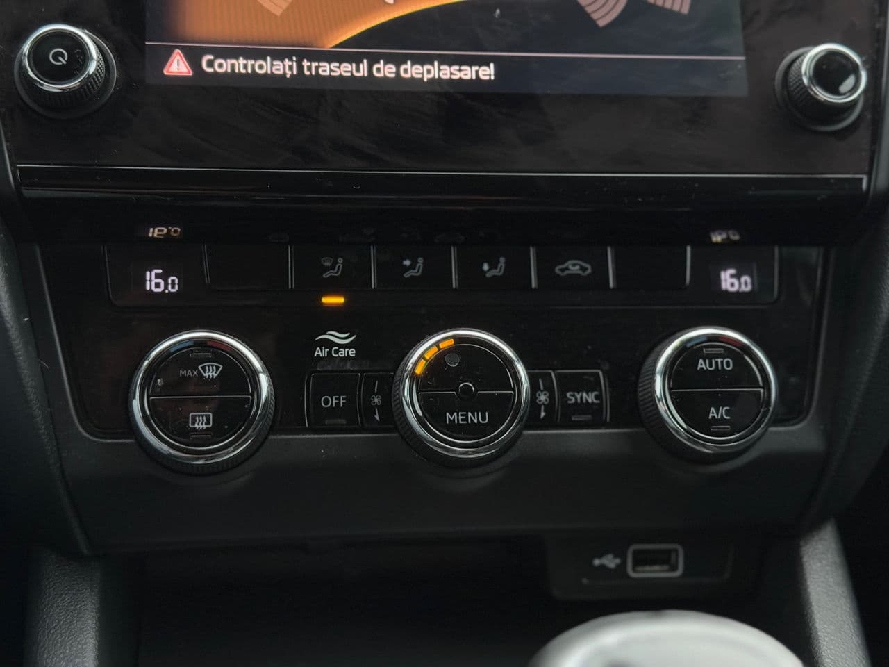 2019 Skoda Octavia — Miniatură 12