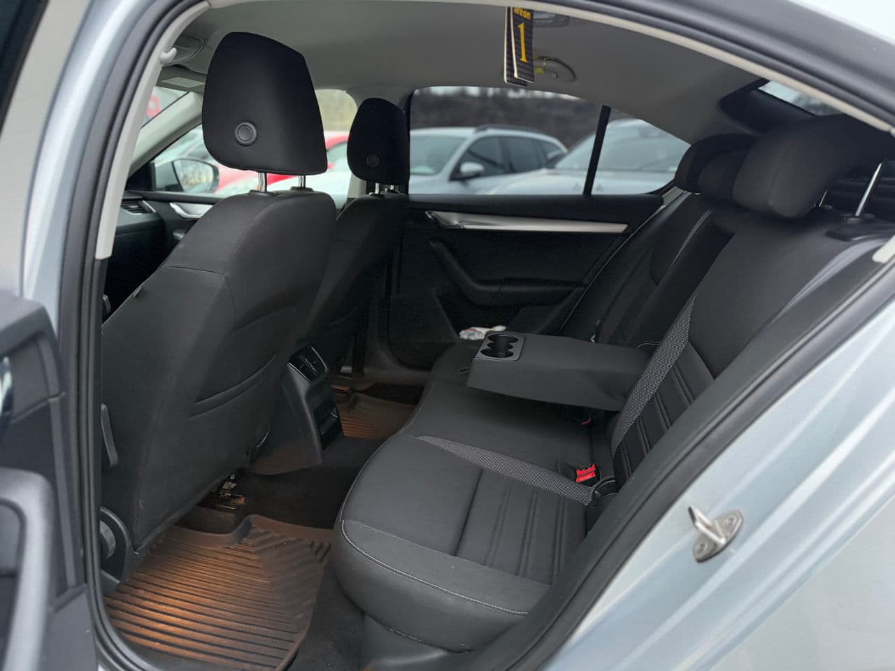 2019 Skoda Octavia — Miniatură 17