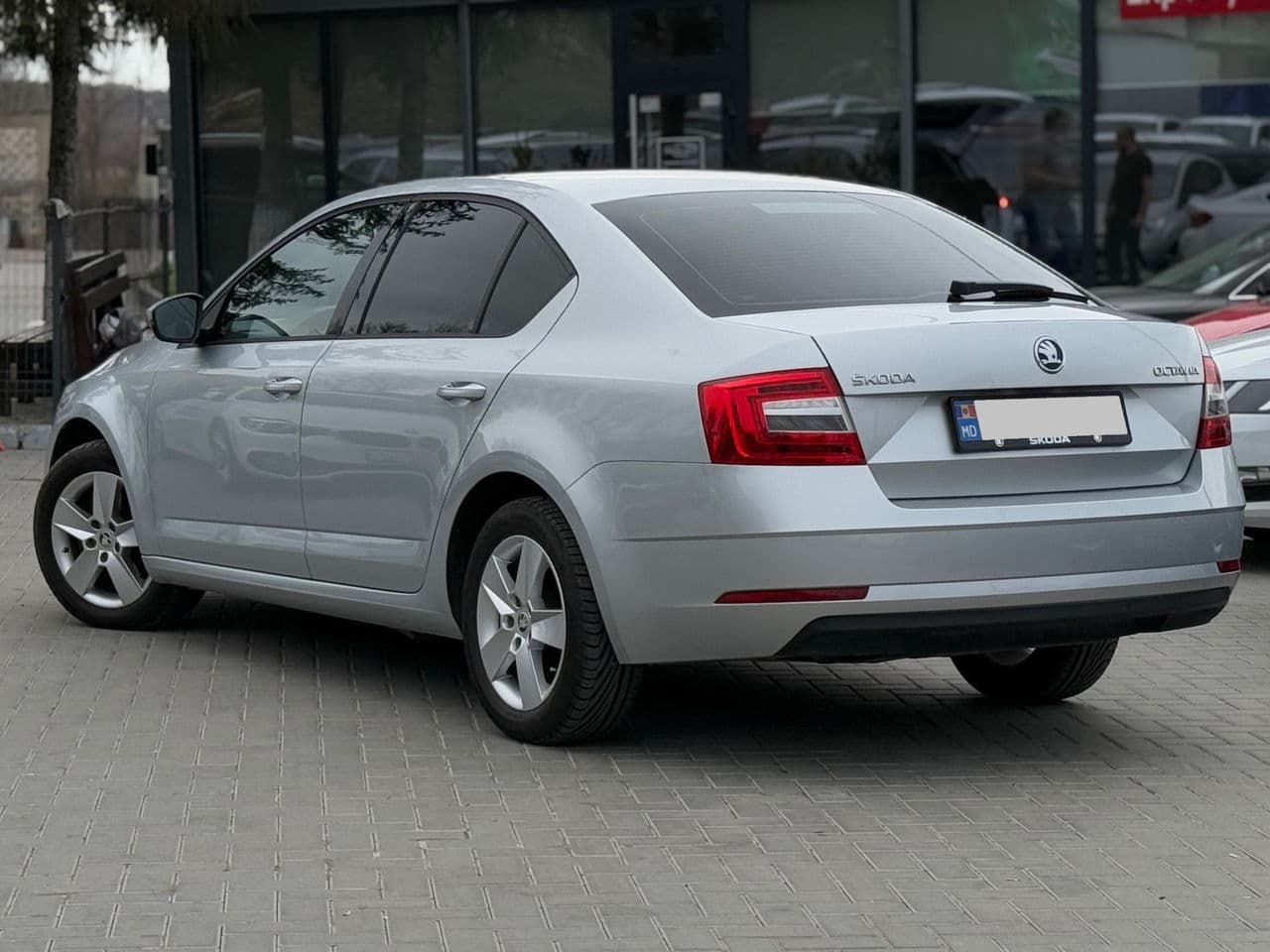 2019 Skoda Octavia — Miniatură 4