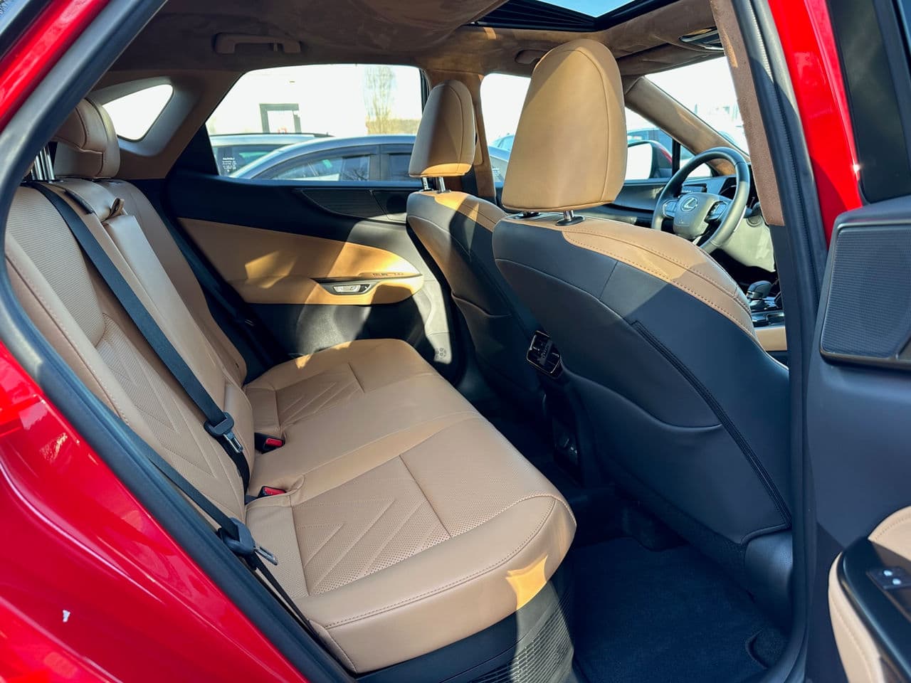 Lexus NX 450H+ 2023 — Миниатюра 20