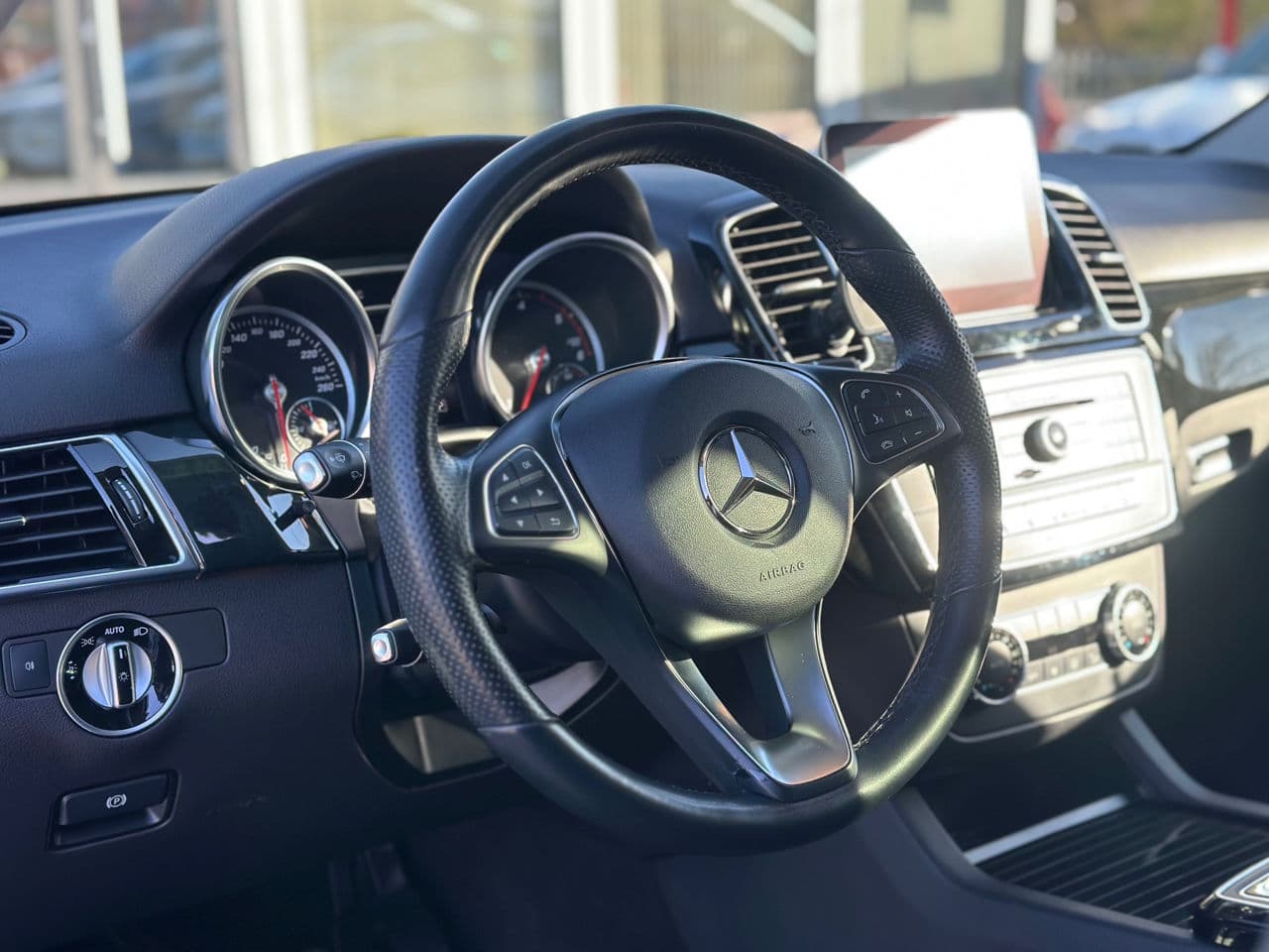 Mercedes GLE 250 2016 — Миниатюра 11