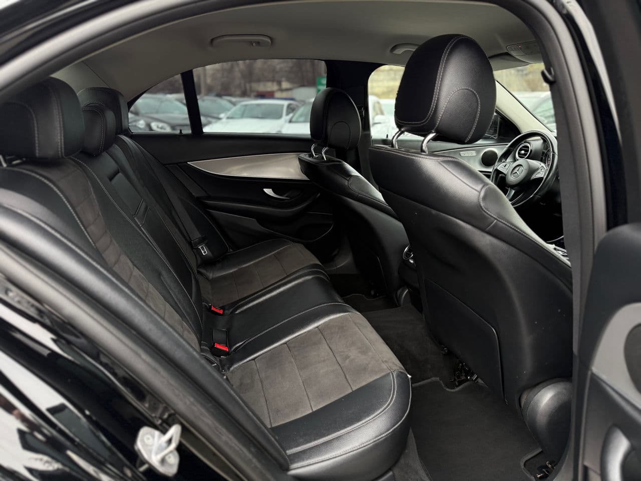 2018 Mercedes E 200 — Miniatură 16