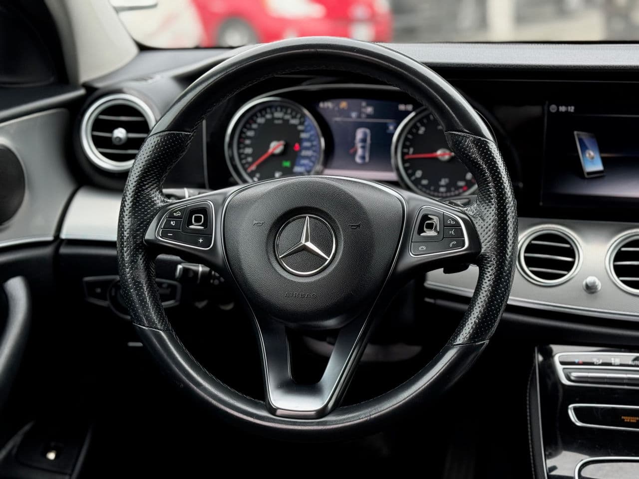 2018 Mercedes E 200 — Miniatură 10