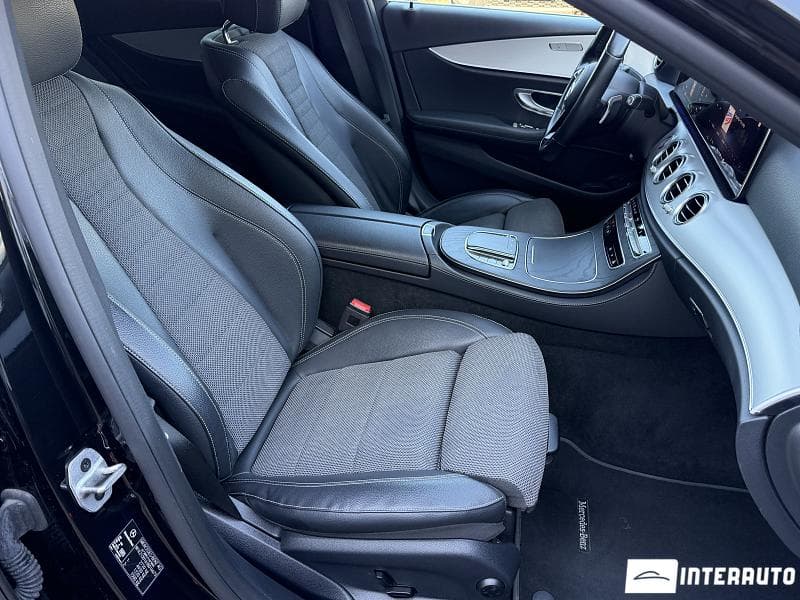 2021 Mercedes E 300de — Miniatură 17