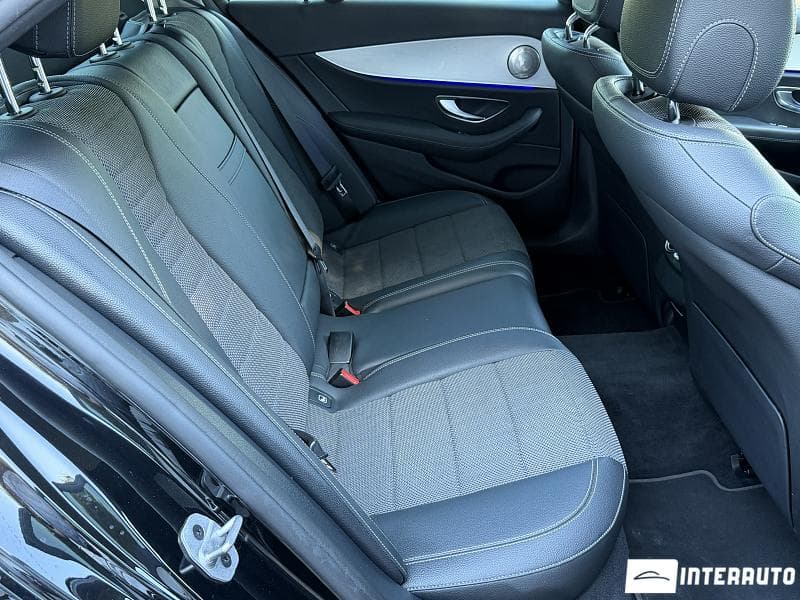 2021 Mercedes E 300de — Miniatură 19
