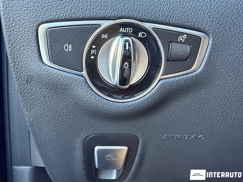 2021 Mercedes E 300de — Miniatură 9
