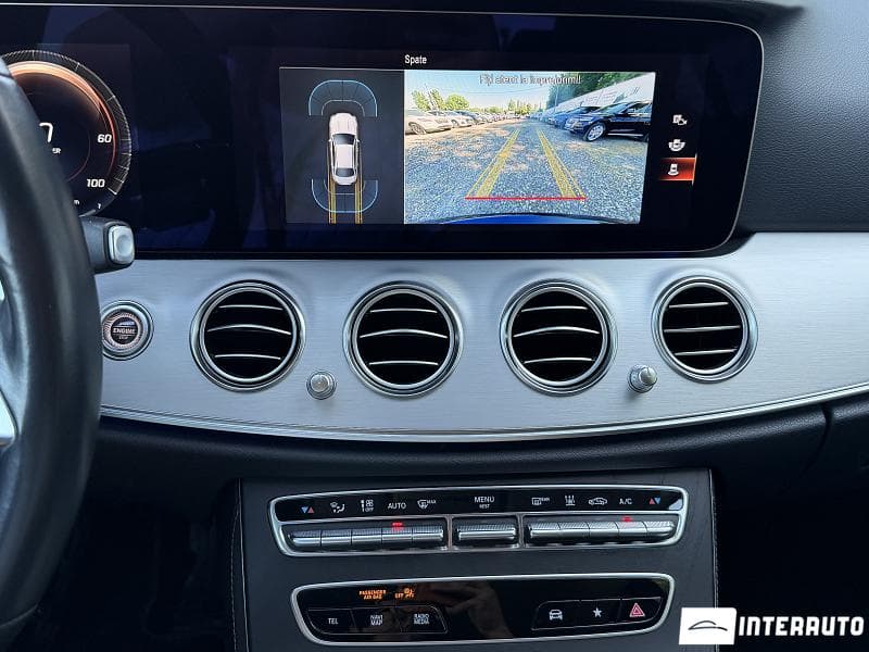 2021 Mercedes E 300de — Miniatură 15