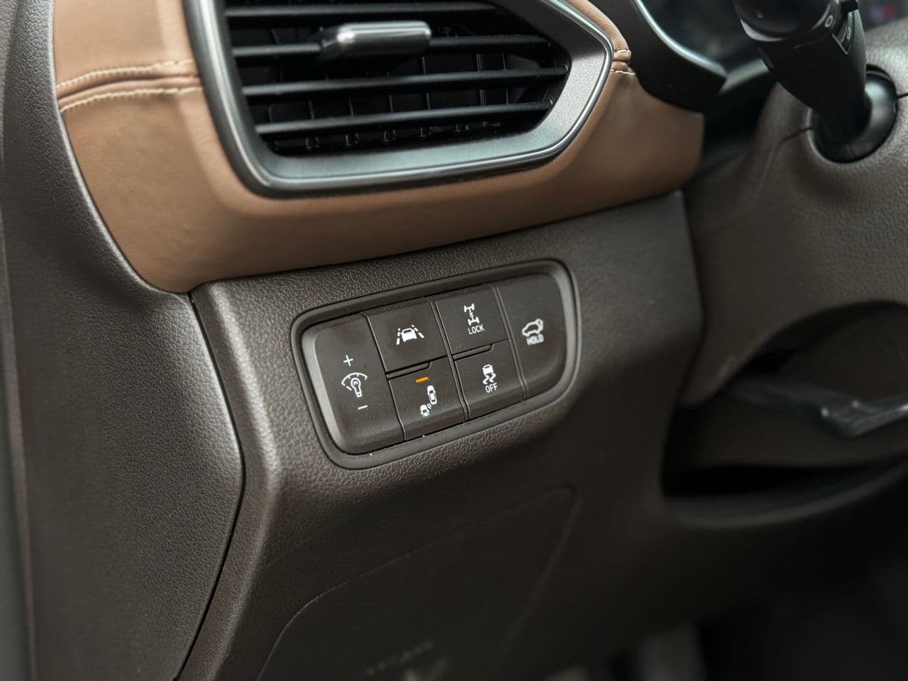 2020 Hyundai Santa Fe — Miniatură 10