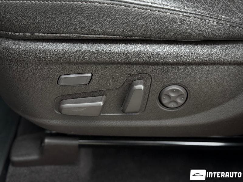 2020 Hyundai Santa Fe — Miniatură 8