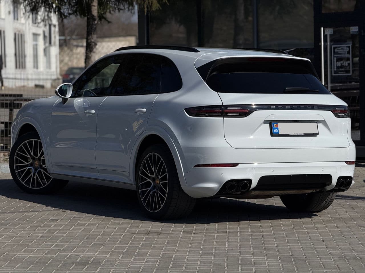 2019 Porsche Cayenne — Miniatură 4