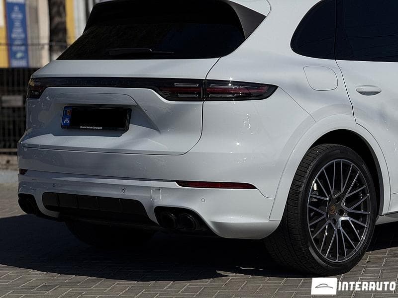 2019 Porsche Cayenne — Miniatură 6