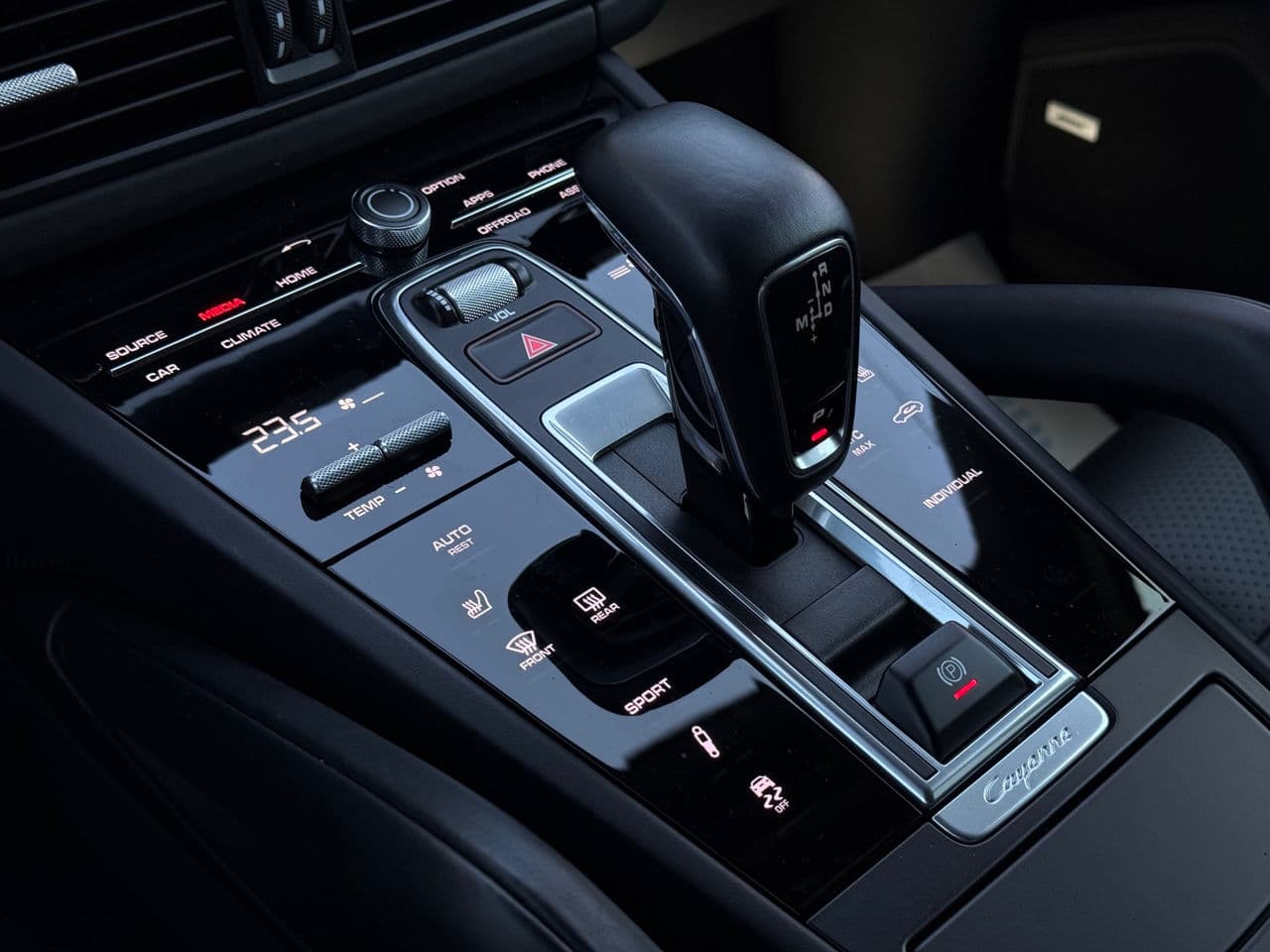 2019 Porsche Cayenne — Miniatură 20