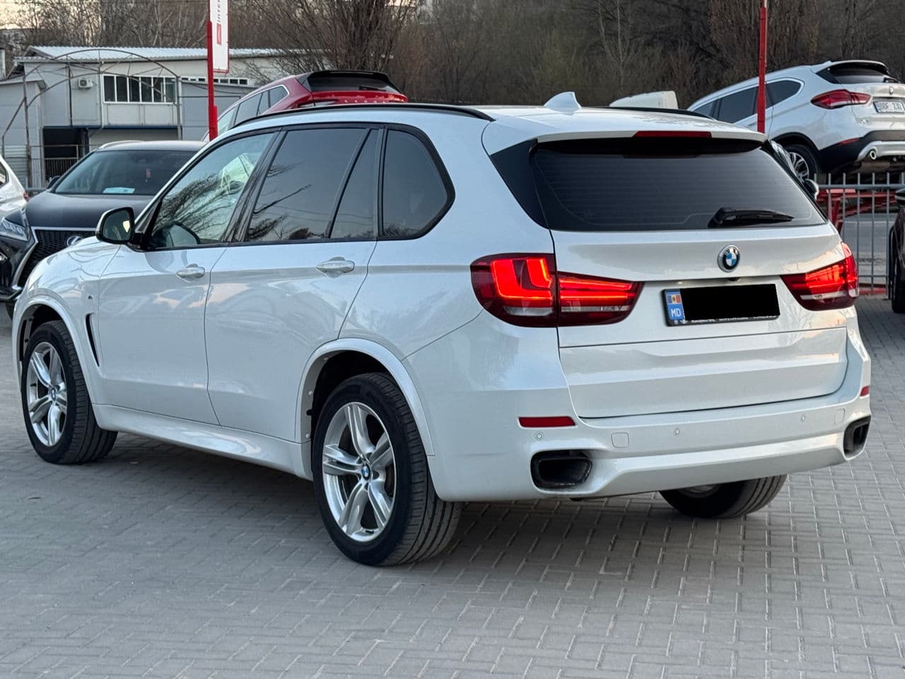 BMW X5 2.5D 2016 — Миниатюра 2