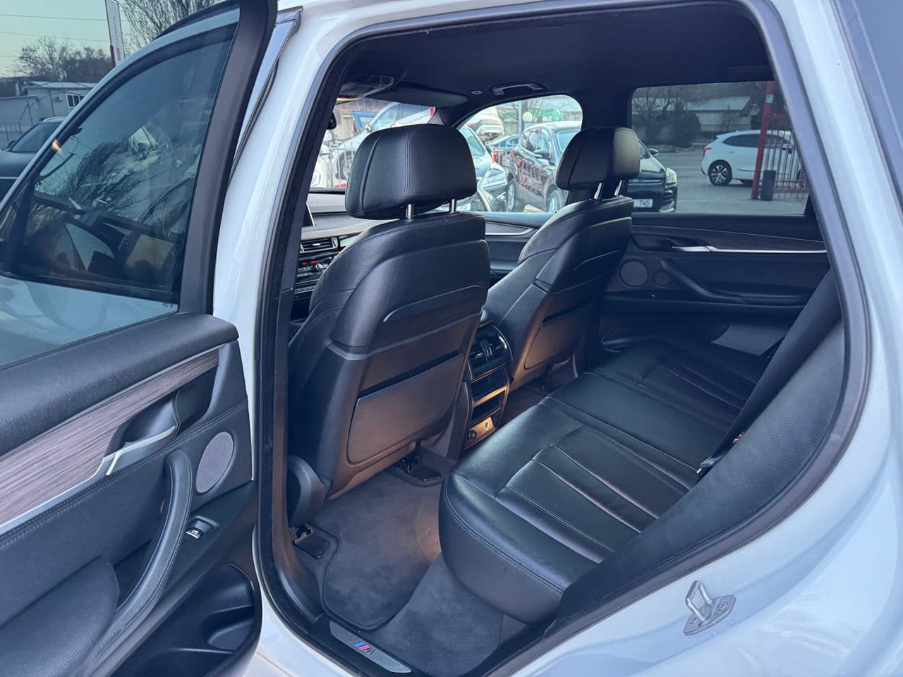 BMW X5 2.5D 2016 — Миниатюра 24
