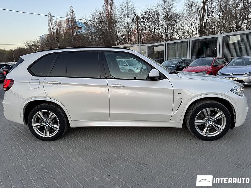 BMW X5 2.5D 2016 — Миниатюра 5