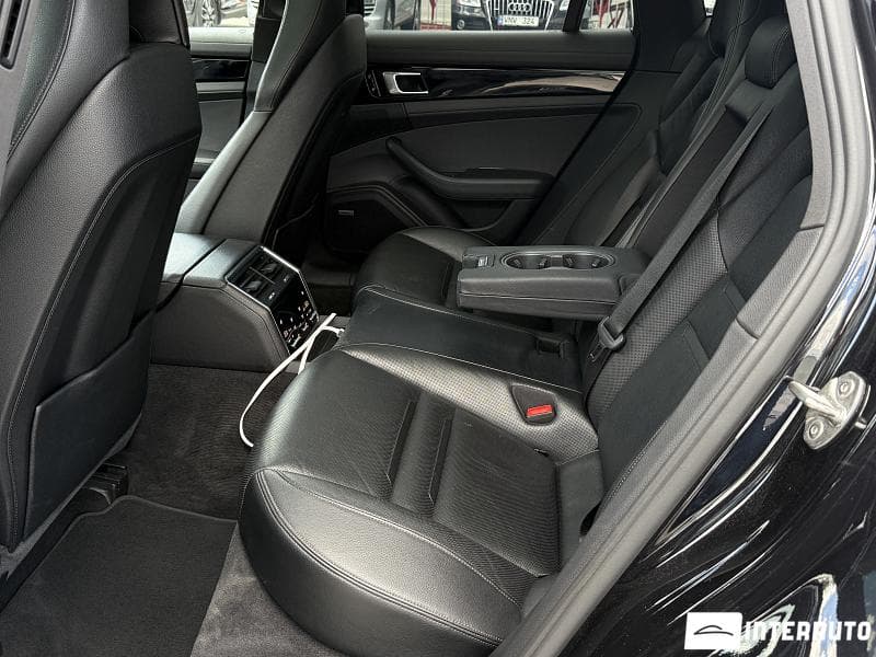 2019 Porsche Panamera — Miniatură 18