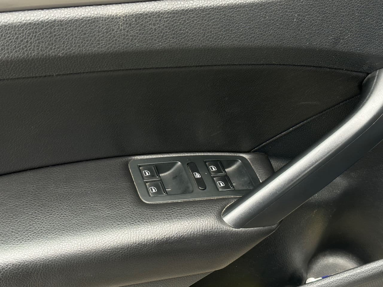2015 Volkswagen Passat — Miniatură 6