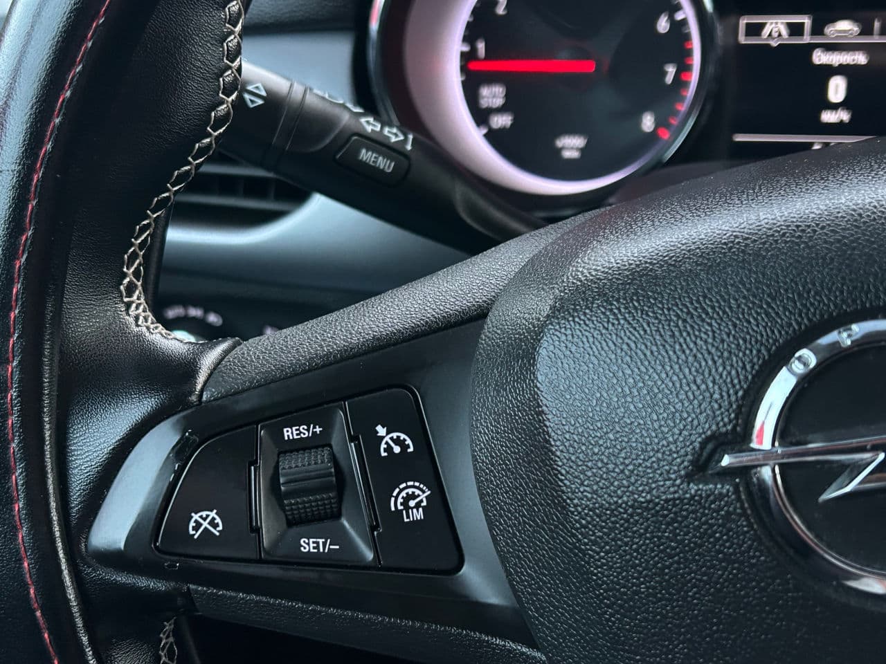 2019 Opel Astra — Miniatură 9
