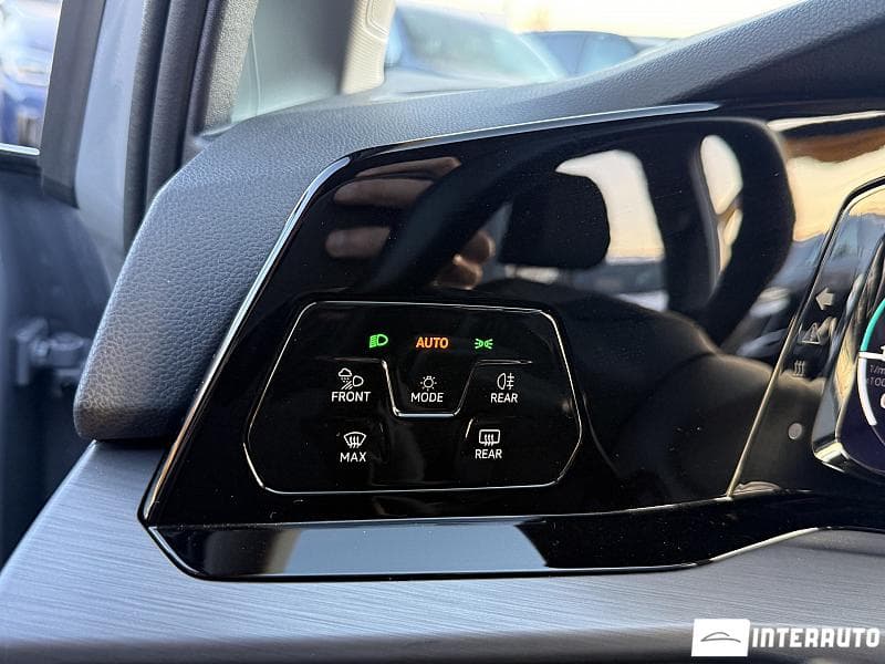 2020 Volkswagen Golf — Miniatură 20