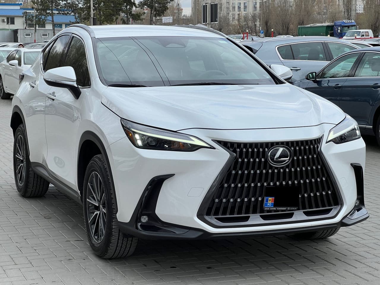 2023 Lexus NX 250 — Miniatură 3