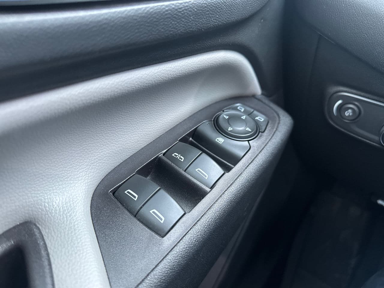 2020 Chevrolet Equinox — Miniatură 8