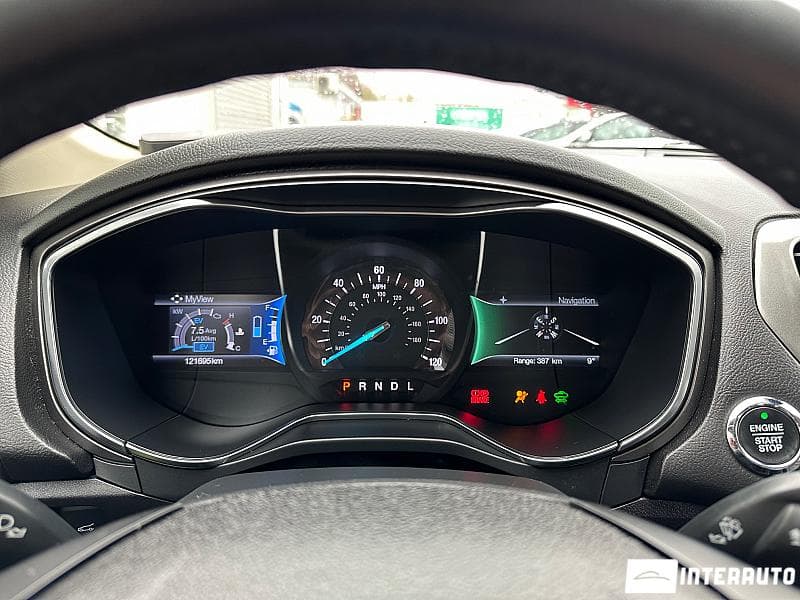 2016 Ford Fusion — Miniatură 10