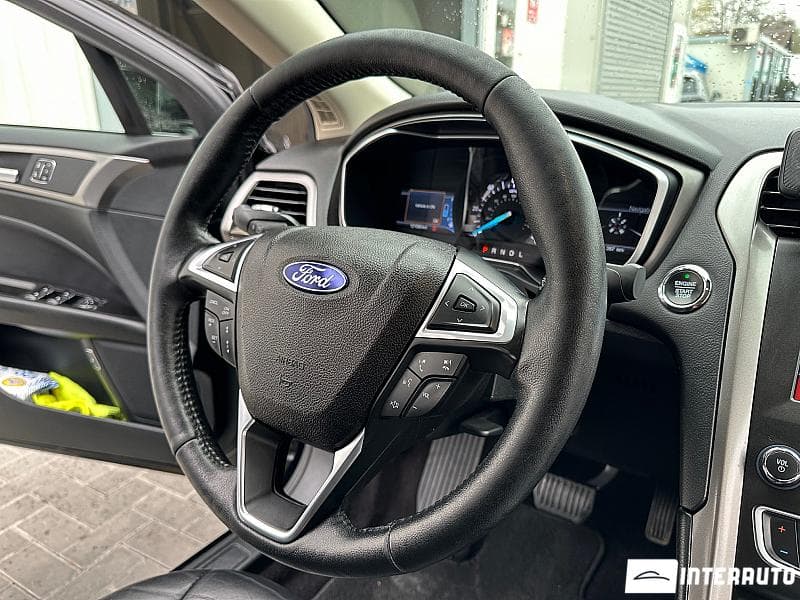 2016 Ford Fusion — Miniatură 7