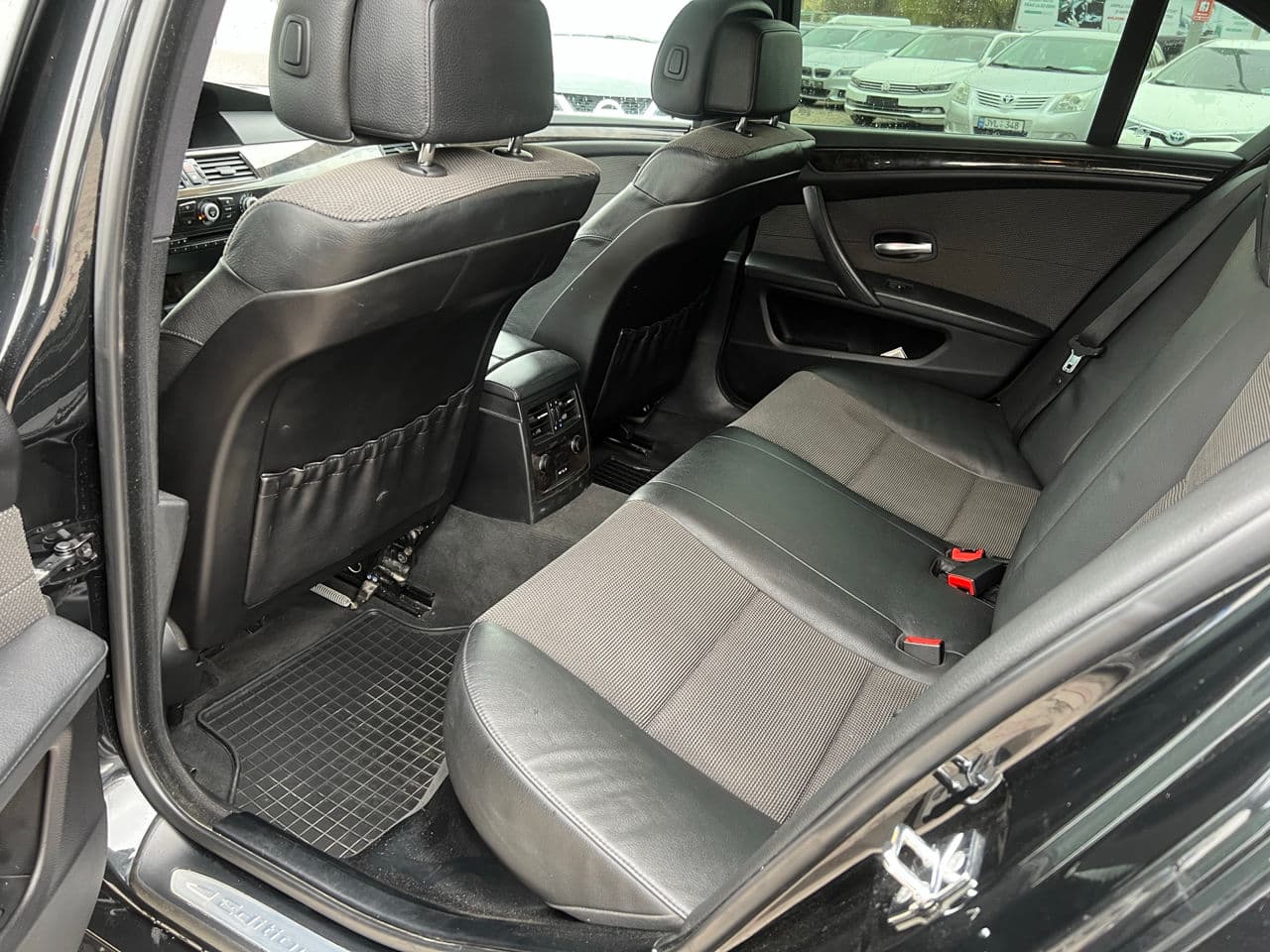 2009 BMW 520 — Miniatură 19