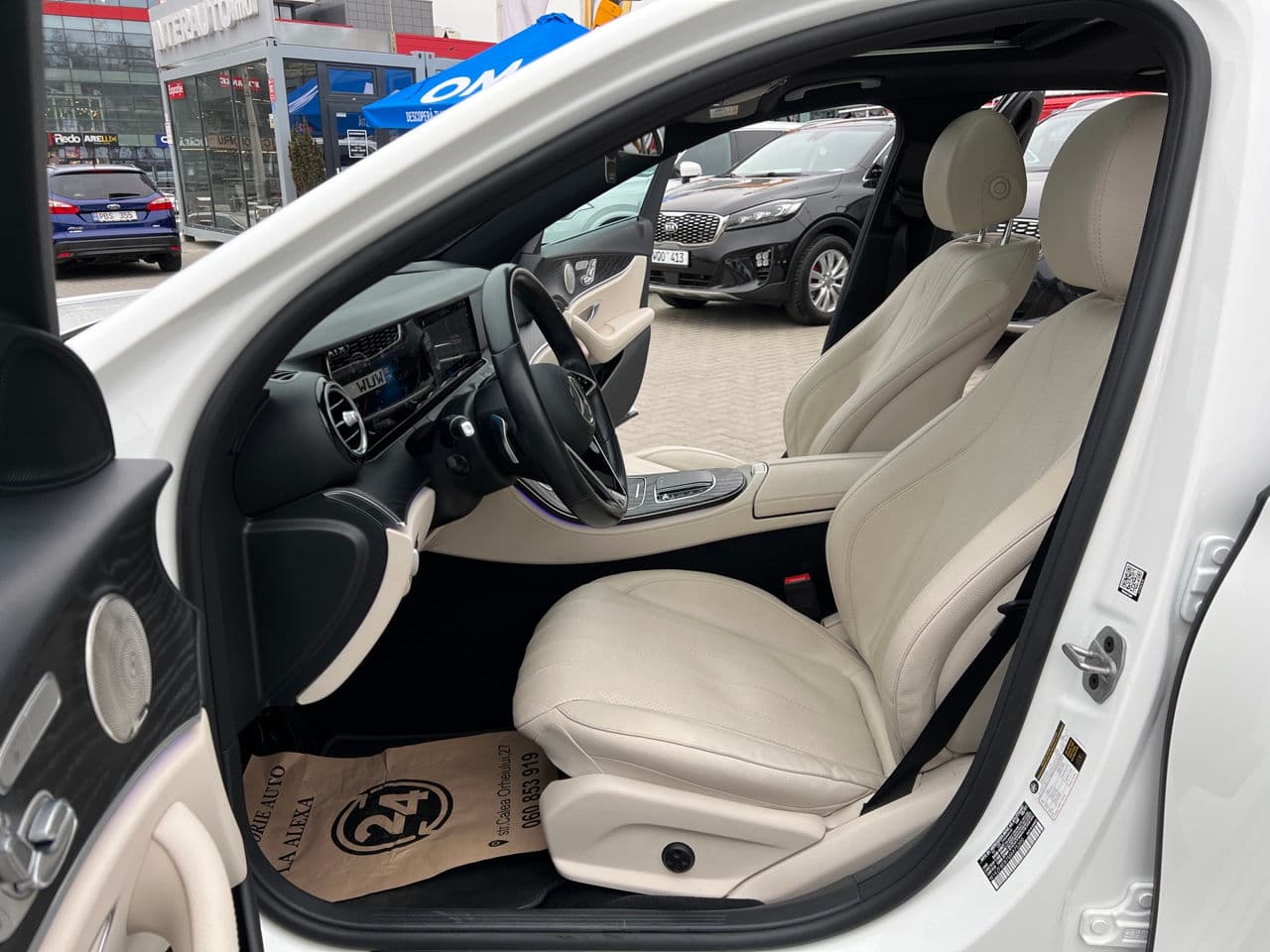 2021 Mercedes E 350 — Miniatură 5