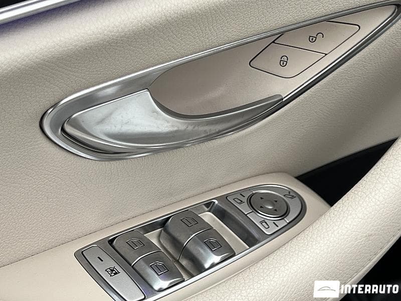 2021 Mercedes E 350 — Miniatură 21